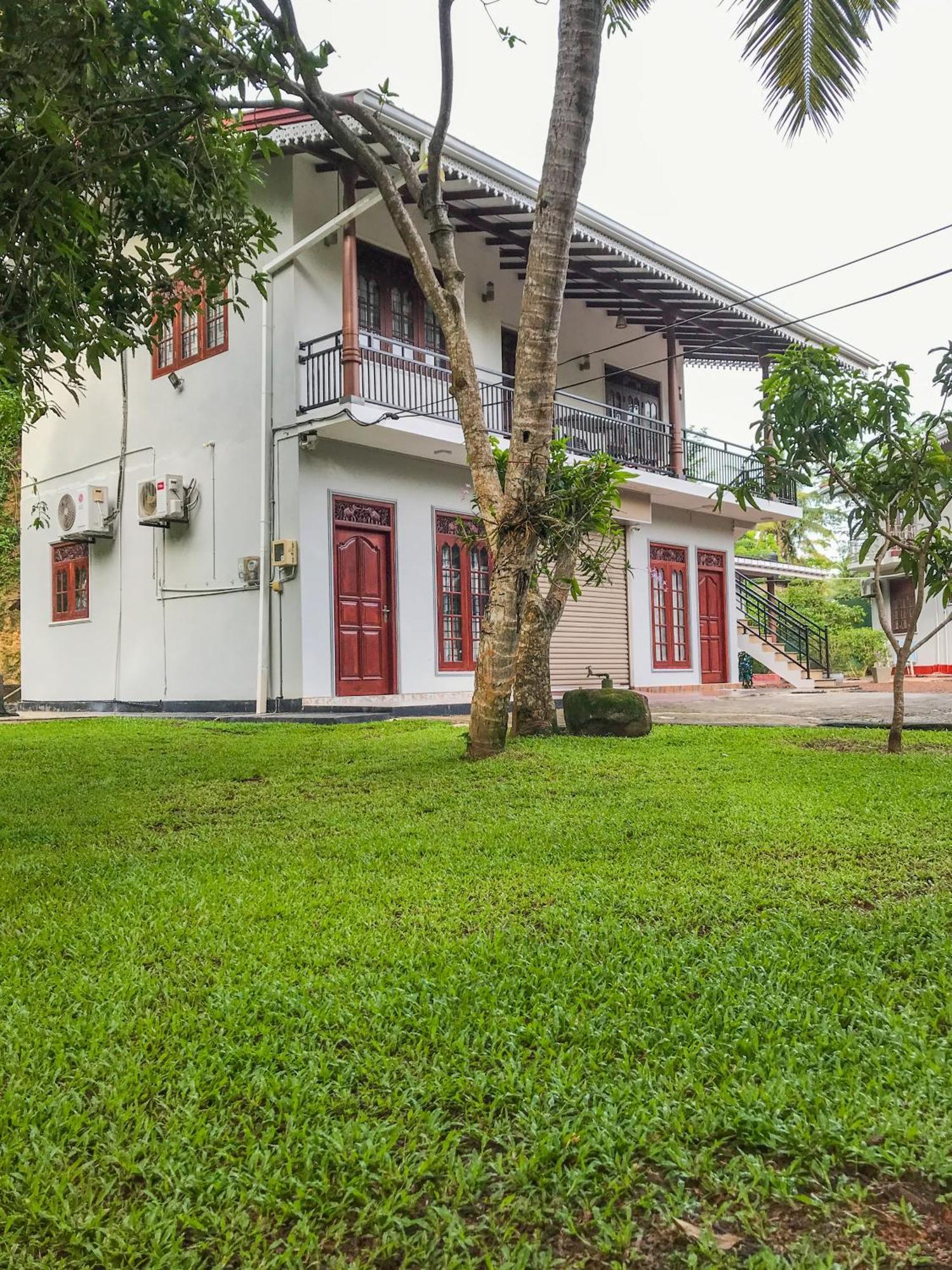 Villa Girilena Hikkaduwa Exterior photo